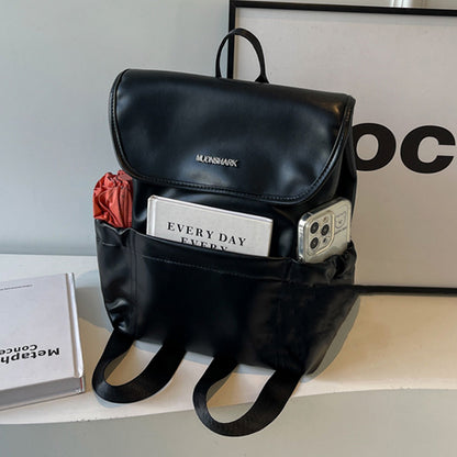 Dollcini Divatos Nagy Kapacitású Női Hátizsák – PU Bőrpántos, Minimalista, Iskolába, Munkába és Utazáshoz, Fényes Fekete