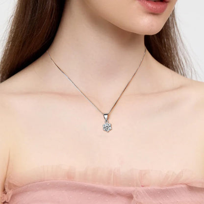 Dollcini Moissanit Nyaklánc – 3 Karátos, 925 Ezüst Pasziánsz Medál Nőknek